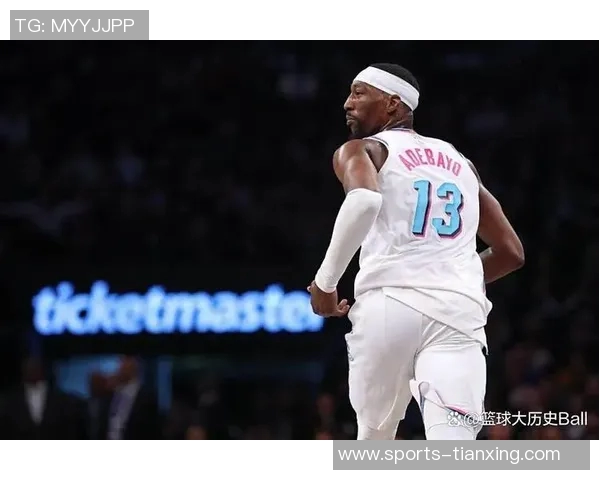 阿德巴约半场火力全开三分球命中率高达667罚球全中贡献20分 阿德巴约半场火力全开三分球命中率高达667罚球全中贡献20分