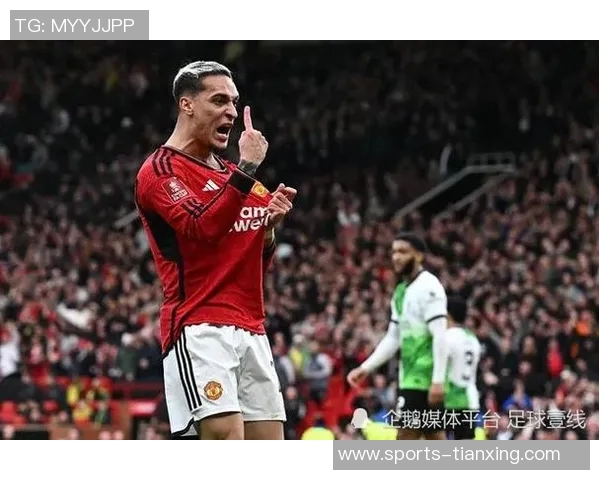 曼联恢复训练双红会首发缺席替补球员积极参与备战 曼联恢复训练双红会首发缺席替补球员积极参与备战