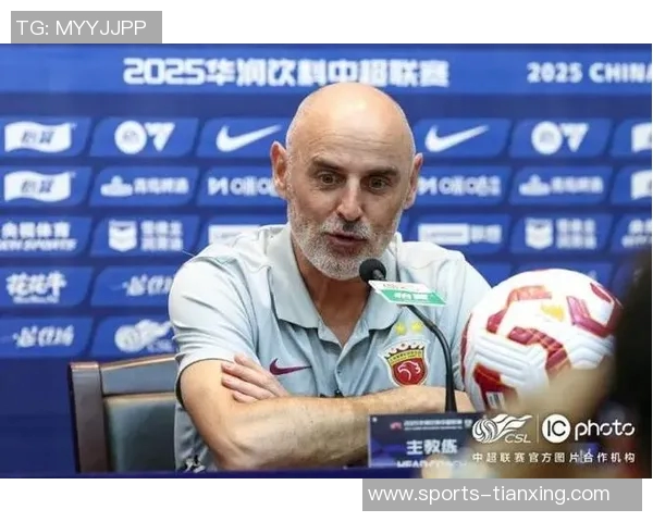 穆斯卡特继续留守海港丹尼罗尔正式执教流浪者签约两年半 穆斯卡特继续留守海港丹尼罗尔正式执教流浪者签约两年半