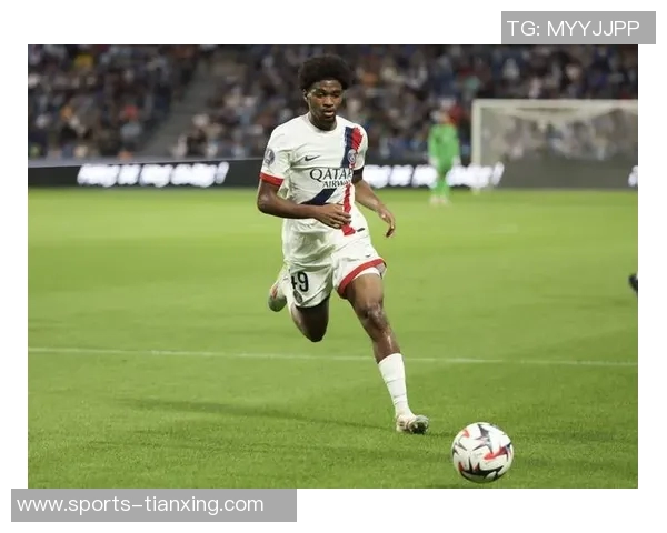 杜埃在法甲赛季中贡献25球成就2004年后出生球员的首位记录保持者 杜埃在法甲赛季中贡献25球成就2004年后出生球员的首位记录保持者